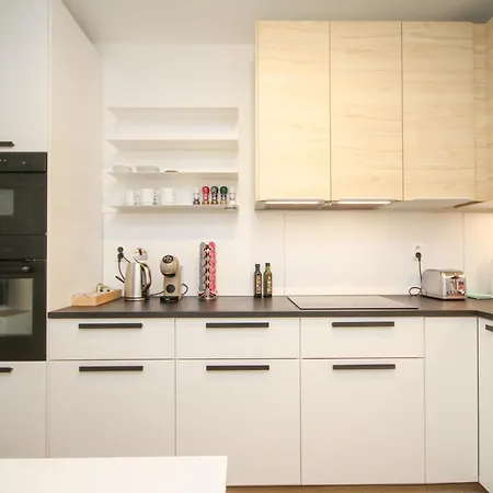 Apartment Cozy & Bright 2-bedroom In With Free Parking Trenčín